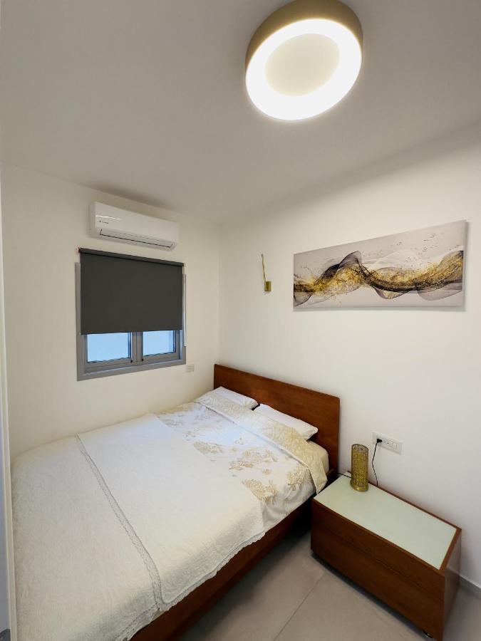Amazing 2Rooms Apt In Bat Yam - Step By The Beach 外观 照片